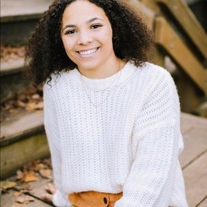 Meet your Posher, Hailee